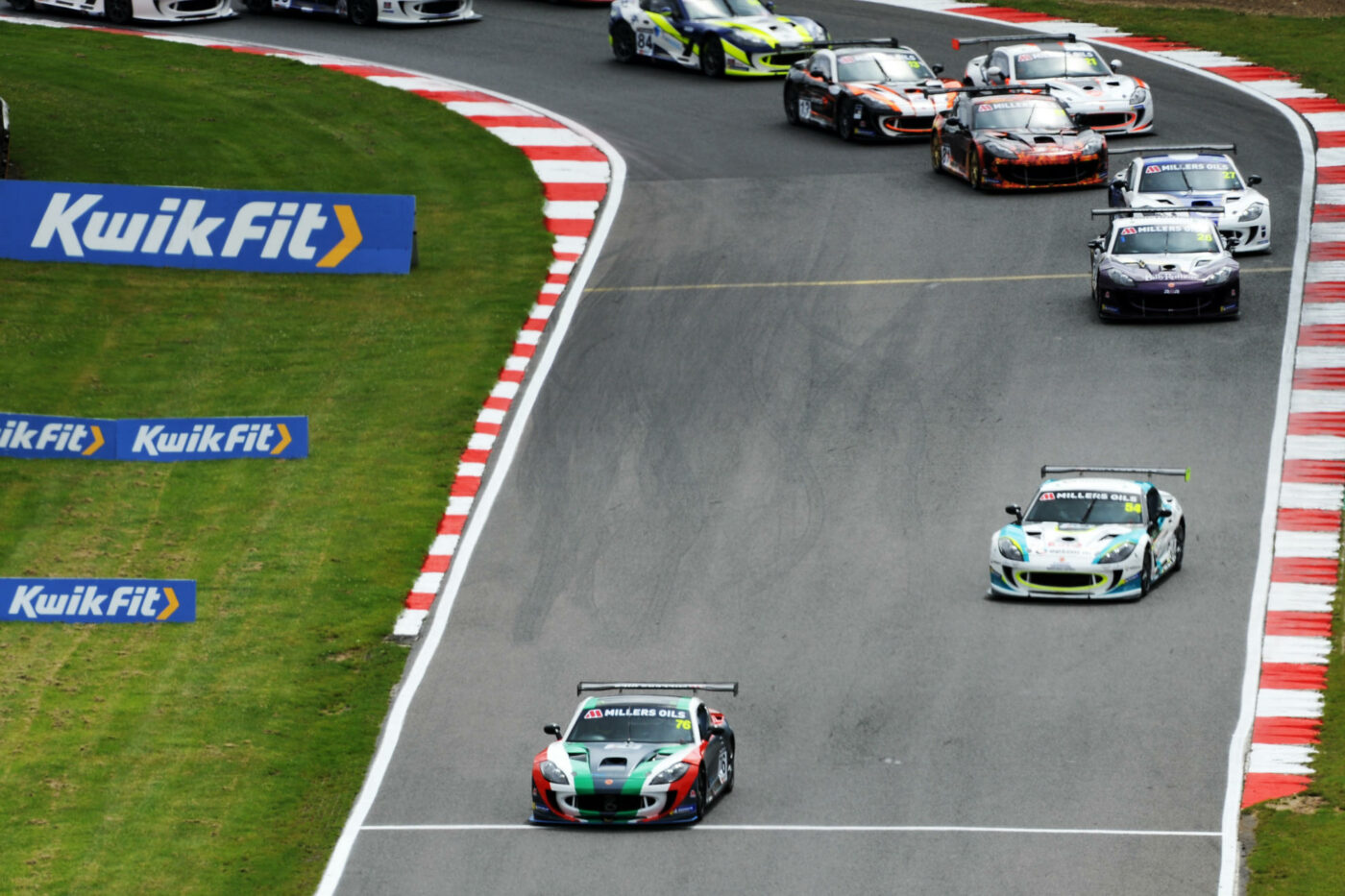 Miracco, Smalley And Hibbert Win in Ginetta GT4 SuperCup