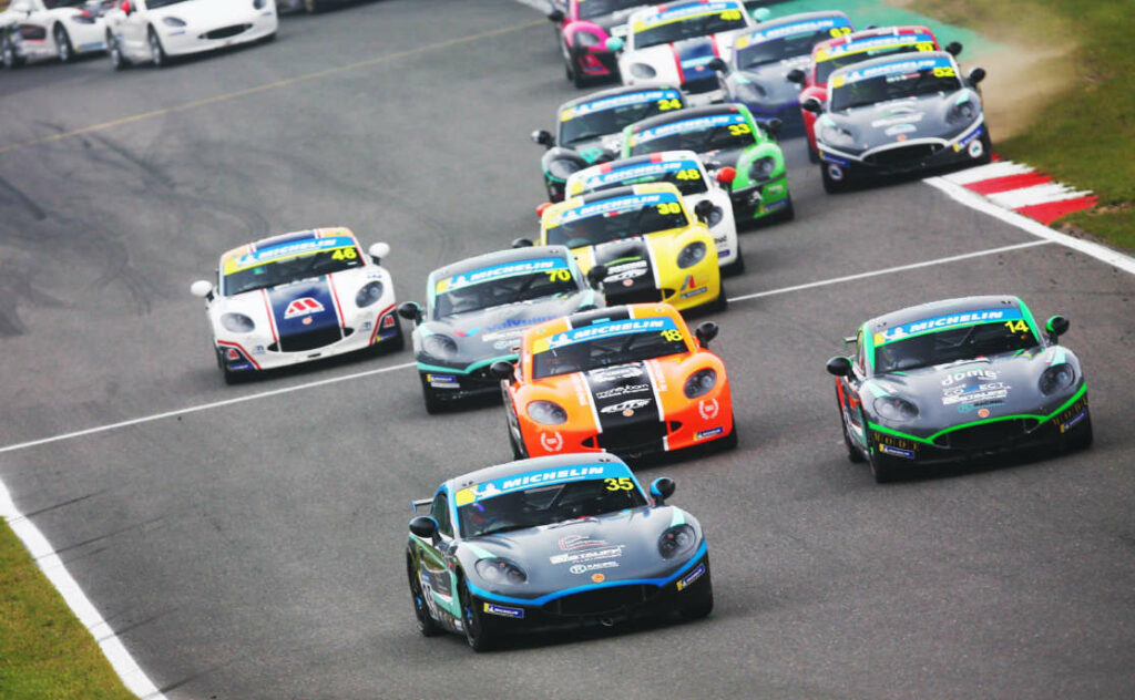 Voisin Records Dream Ginetta Junior Hat-Trick