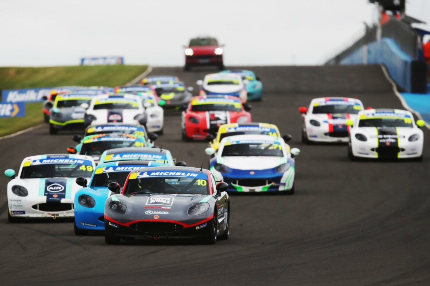 Rowledge Builds Ginetta Junior Lead With Knockhill Double