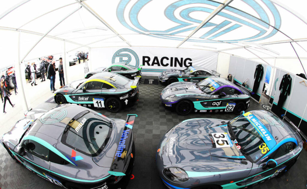 R Racing Return To Defend Ginetta Junior Titles