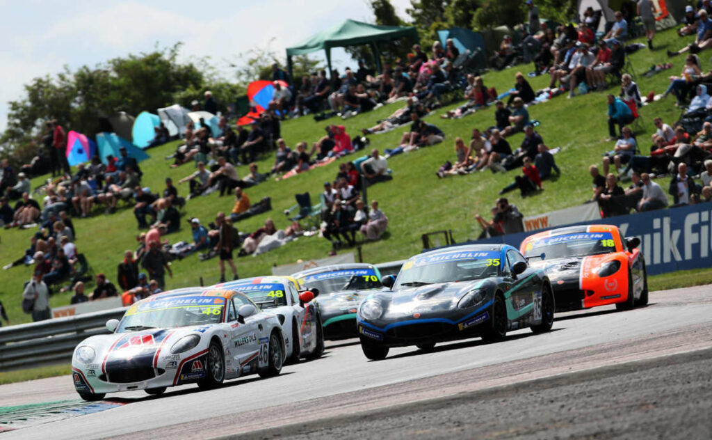 De Haan And Voisin Take Ginetta Junior Victories In Action-Packed Thruxton Weekend