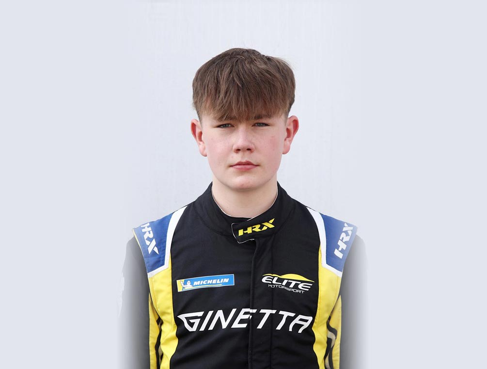 McKenzie Douglass returns to the Ginetta Junior grid for his second season of racing with Elite Motorsport. 