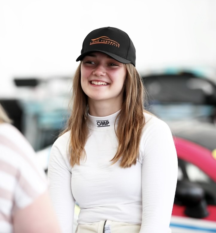 Liona Theobald enters the Ginetta GT Championship with SVG Motorsport