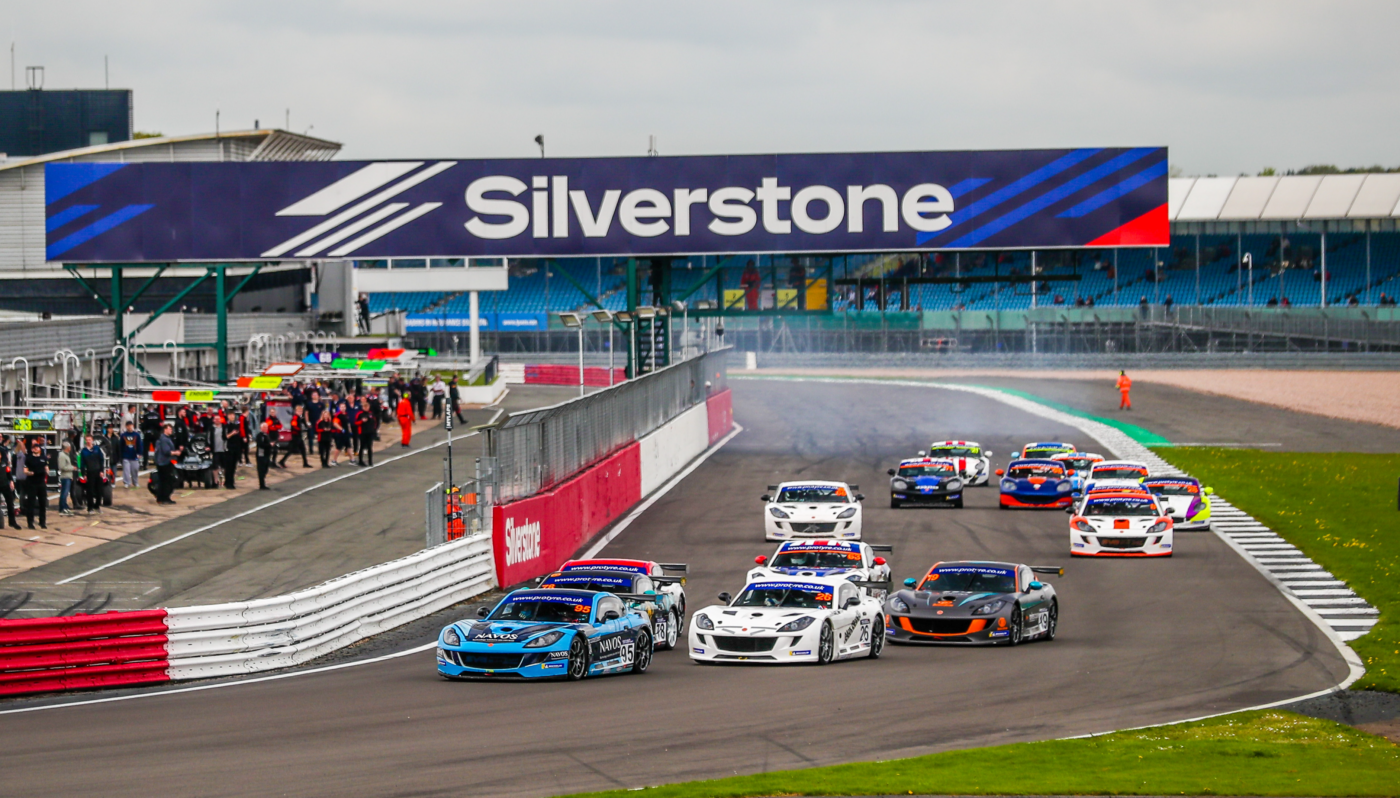 Luke Reade Secures Ginetta GT Championship Victory At Silverstone