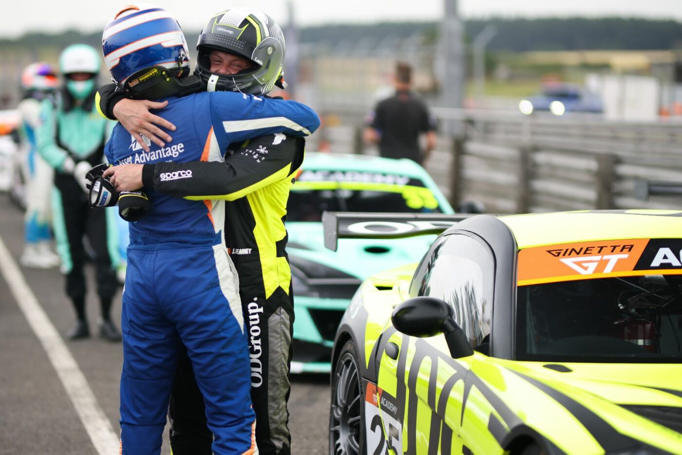 White And Kearney Share Ginetta GT Academy Wins