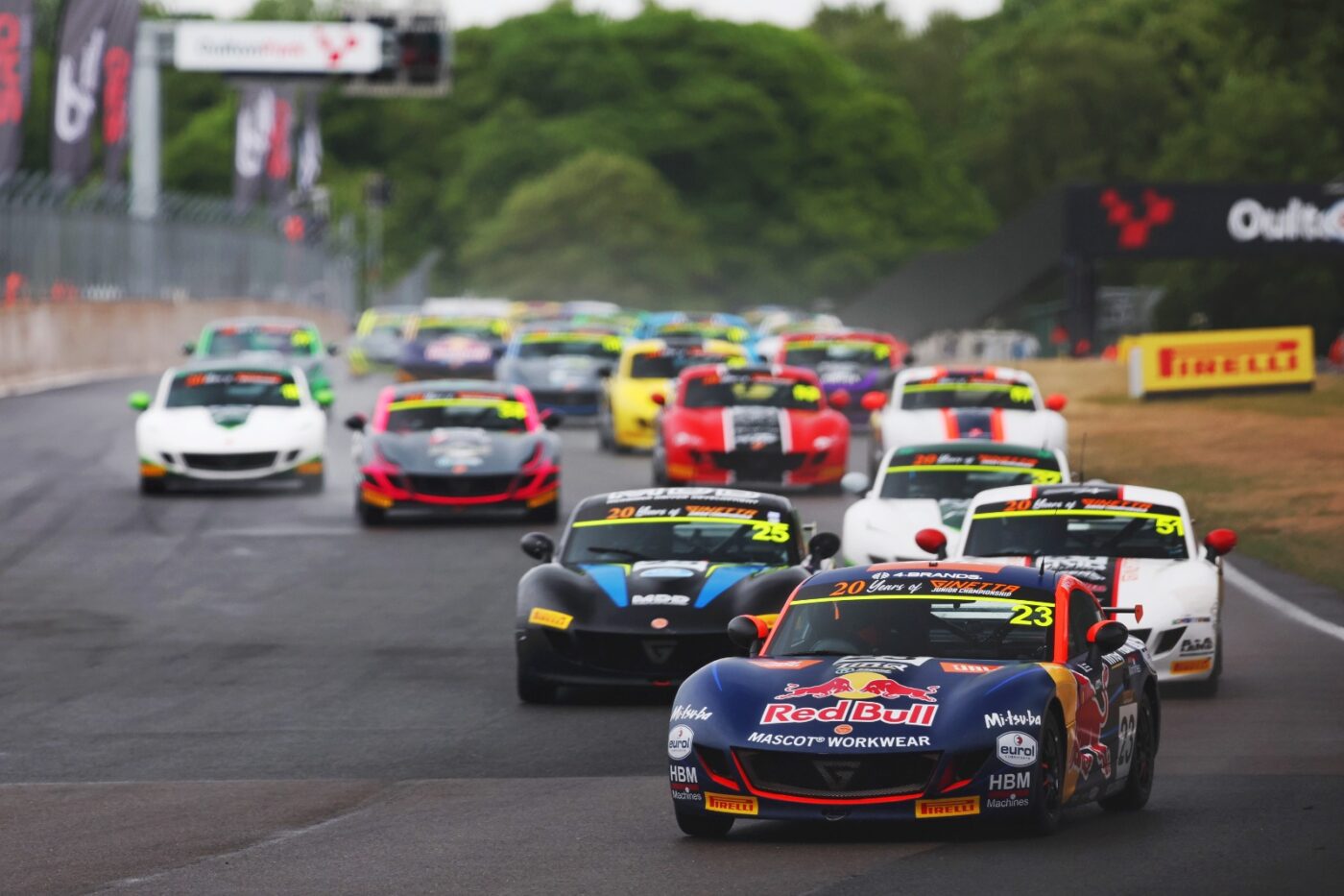 Coronel And Green Victorious In Oulton Park Ginetta Junior Thrillers