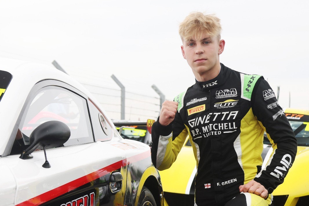 Green Takes Superb Ginetta Junior Hat-Trick At Croft
