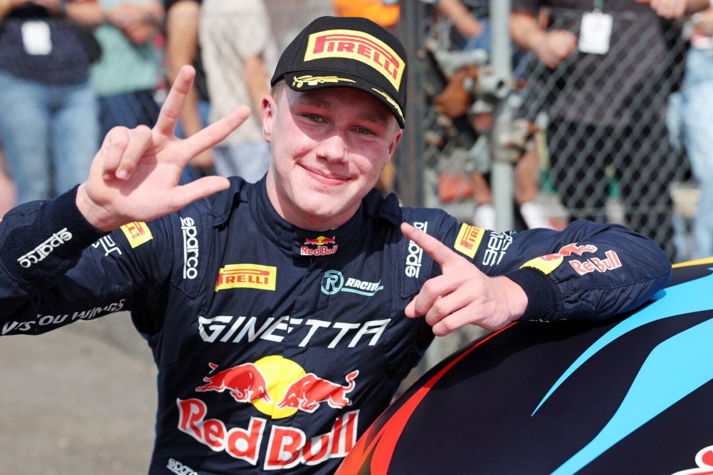 Kalousdian Celebrates Perfect Snetterton Hat-Trick In Juniors